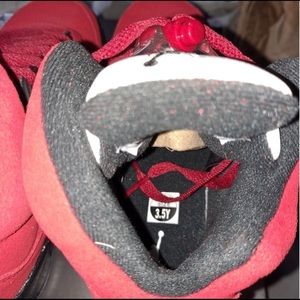 Jordan raging bulls 5s